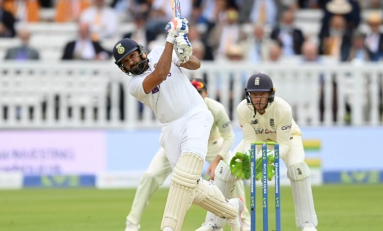 Twitterati Lauds Rohit Sharma